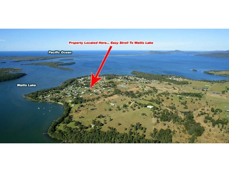 25 Moorooba Rd, Coomba Park NSW 2428