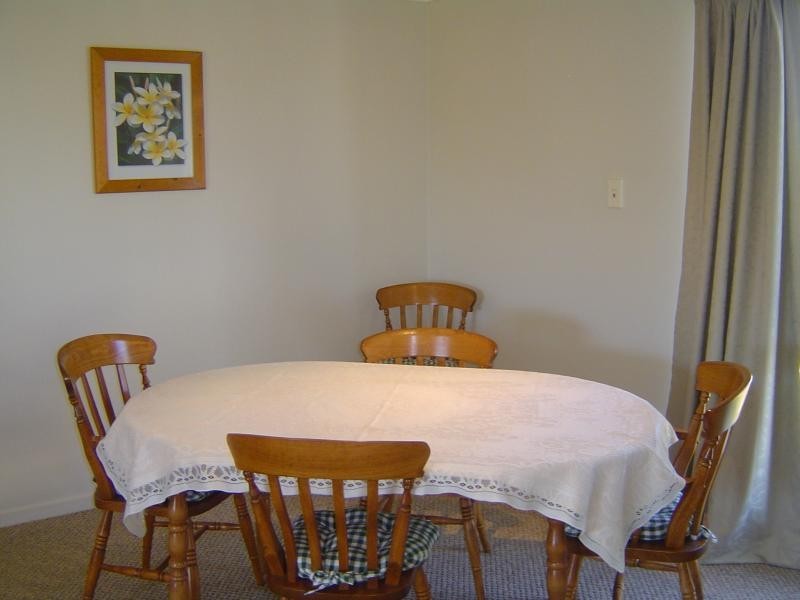 33 Warralong St, Coomba Park NSW 2428