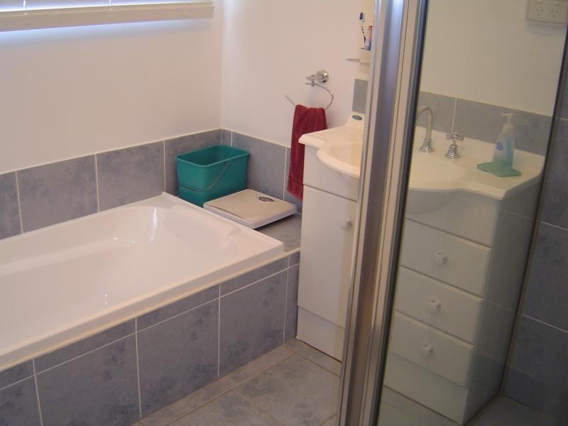 33 Warralong St, Coomba Park NSW 2428