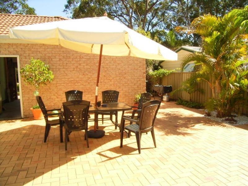 24 The Lakes Way, Elizabeth Beach NSW 2428