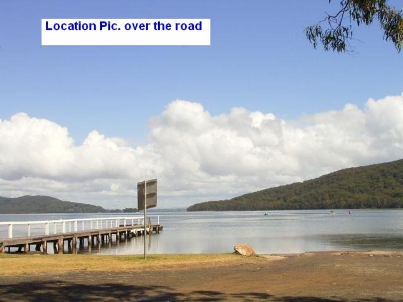 24 The Lakes Way, Elizabeth Beach NSW 2428