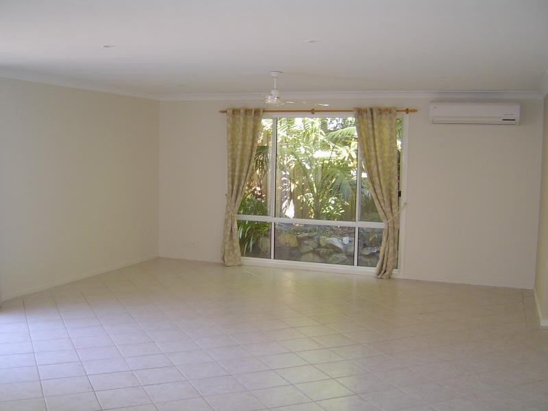 24 The Lakes Way, Elizabeth Beach NSW 2428