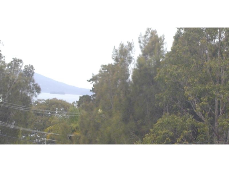 8 Dandanong Cres, Coomba Park NSW 2428