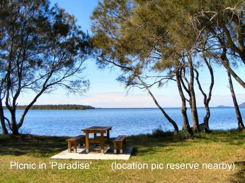 8 Dandanong Cres, Coomba Park NSW 2428