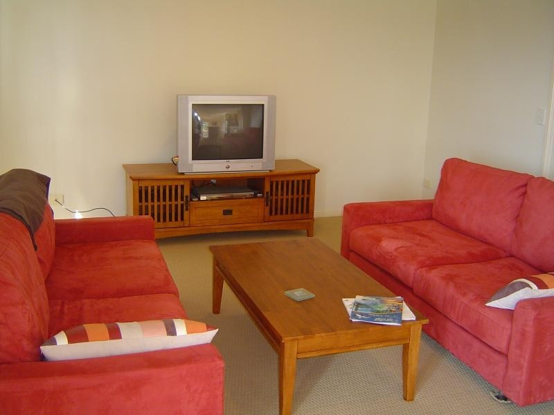 1/17 Bellman Ave, Elizabeth Beach NSW 2428