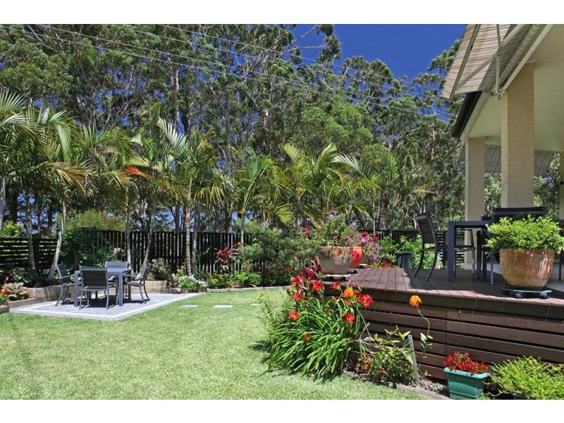 1 Scarfe  St, Smiths Lake NSW 2428