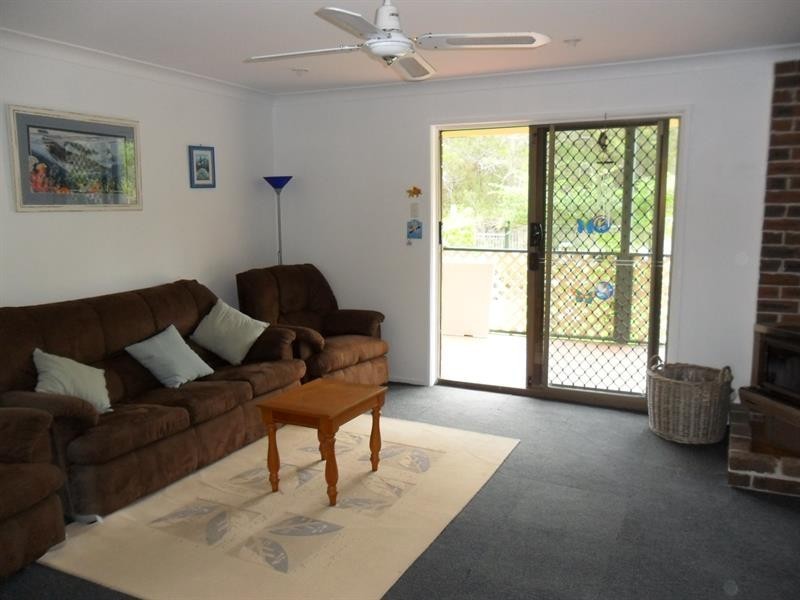 6 Yallambee St, Coomba Park NSW 2428
