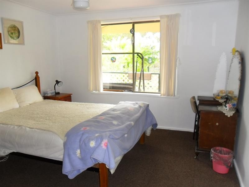 6 Yallambee St, Coomba Park NSW 2428