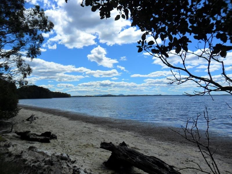 947 Coomba Rd, Pacific Palms NSW 2428