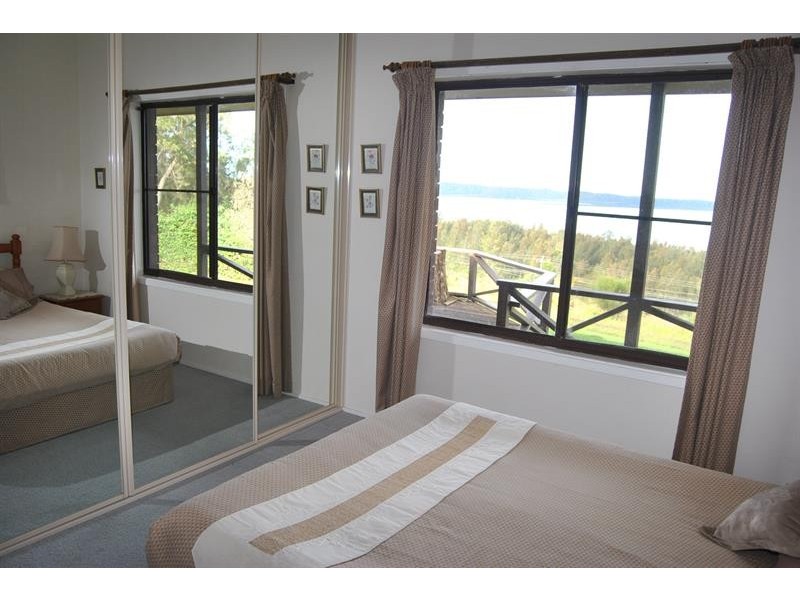 2375 The Lakes Way, Bungwahl NSW 2423