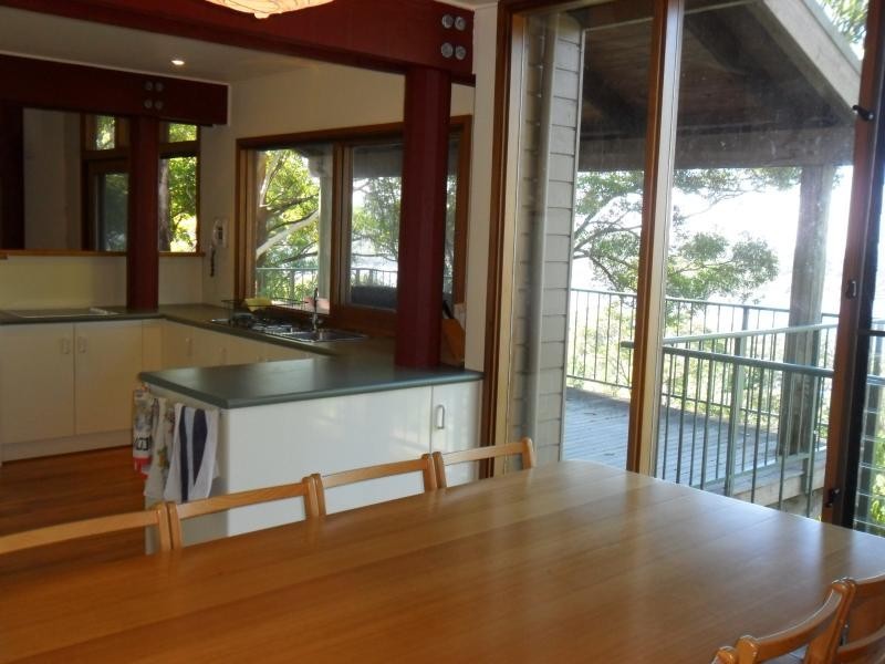 4 Scarfe St, Smiths Lake NSW 2428