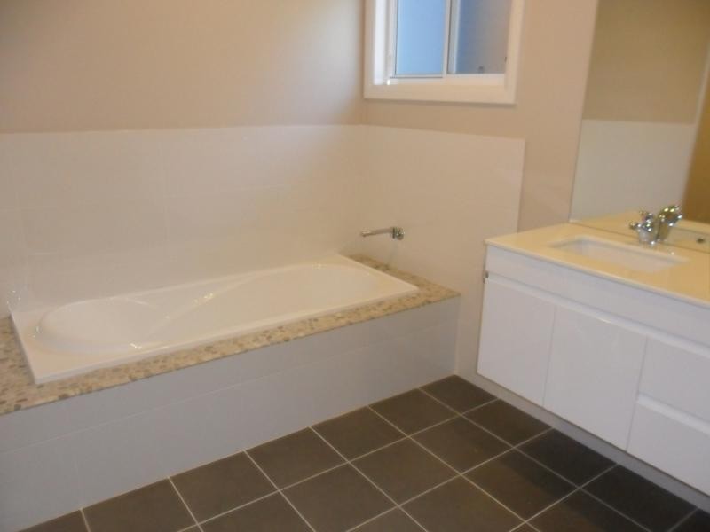 8 Second Ridge Rd, Smiths Lake NSW 2428