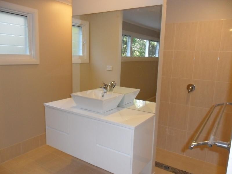 8 Second Ridge Rd, Smiths Lake NSW 2428