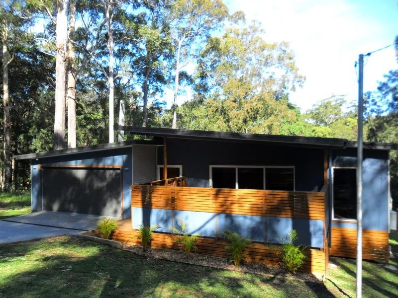 8 Second Ridge Rd, Smiths Lake NSW 2428
