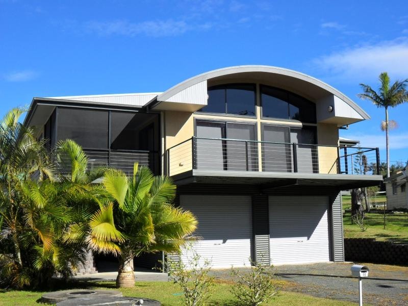 16  Coomba Rd, Coomba Park NSW 2428