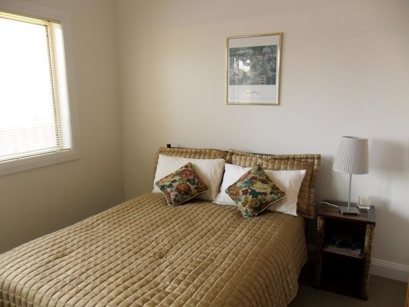 8 Wangaree St, Coomba Park NSW 2428