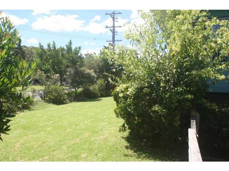 4 Tudor St, Smiths Lake NSW 2428