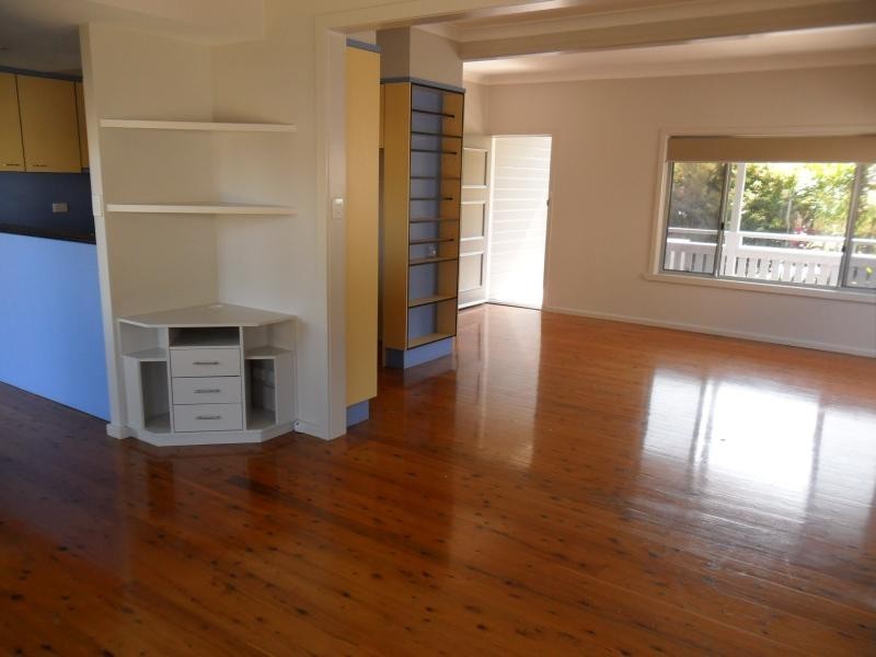 4 Tudor St, Smiths Lake NSW 2428