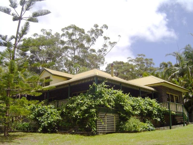 3513 The Lakes  Way, Charlotte Bay NSW 2428