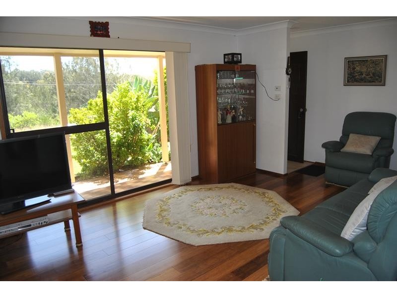 28 Tallawalla Rd, Coomba Park NSW 2428