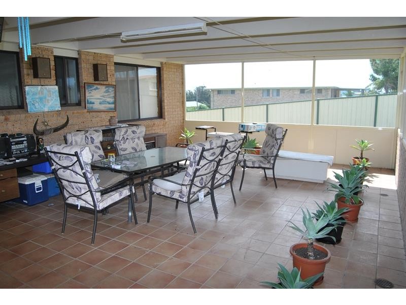 28 Tallawalla Rd, Coomba Park NSW 2428