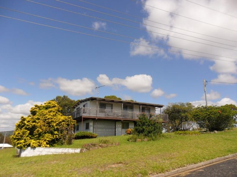 25 Coolangatta St, Coomba Park NSW 2428