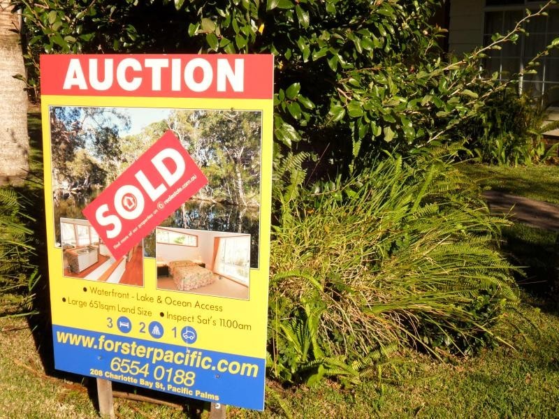 220 Charlotte Bay St, Charlotte Bay NSW 2428