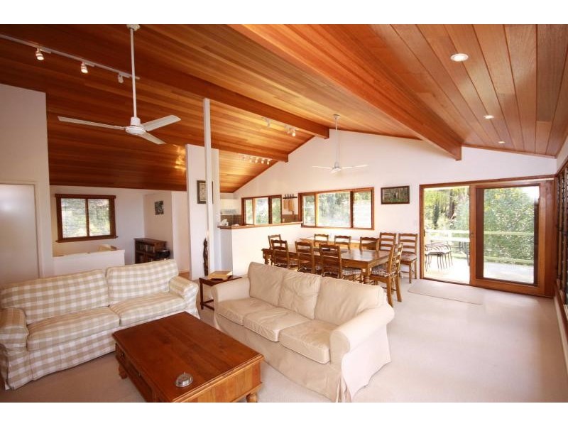 27 Lillian Sophia  Pl, Coomba Park NSW 2428