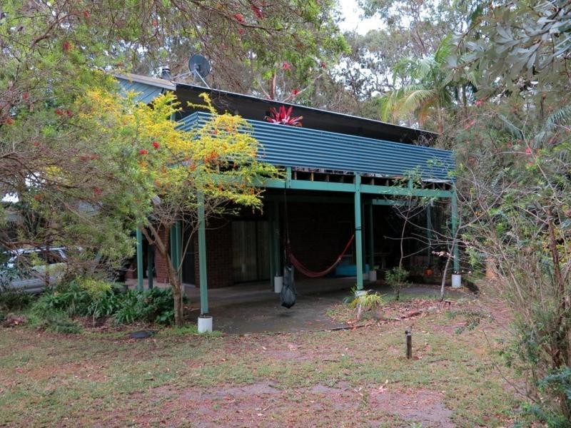 27 Belbourie  Cres, Boomerang Beach NSW 2428