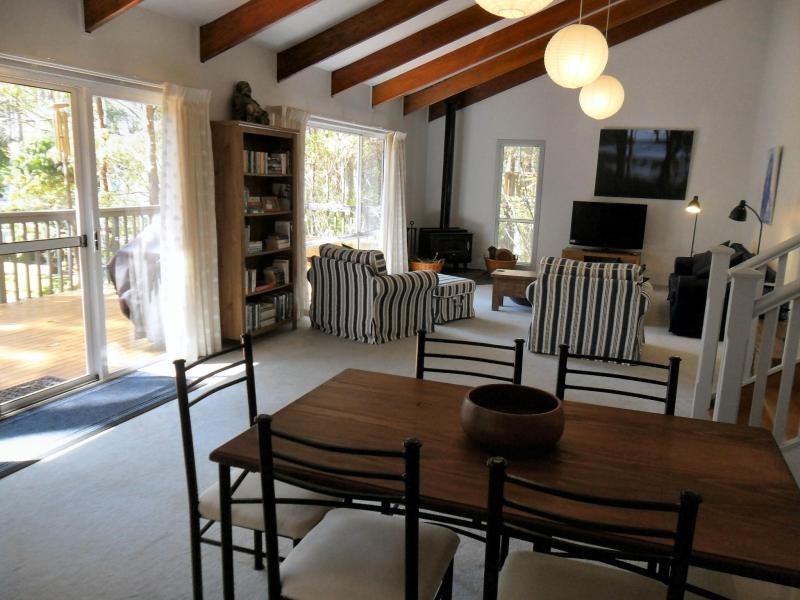 110 Amaroo Dr, Smiths Lake NSW 2428