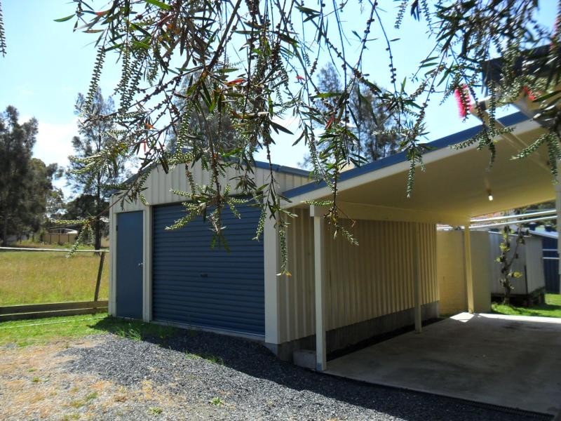 19 Wangaree St, Coomba Park NSW 2428