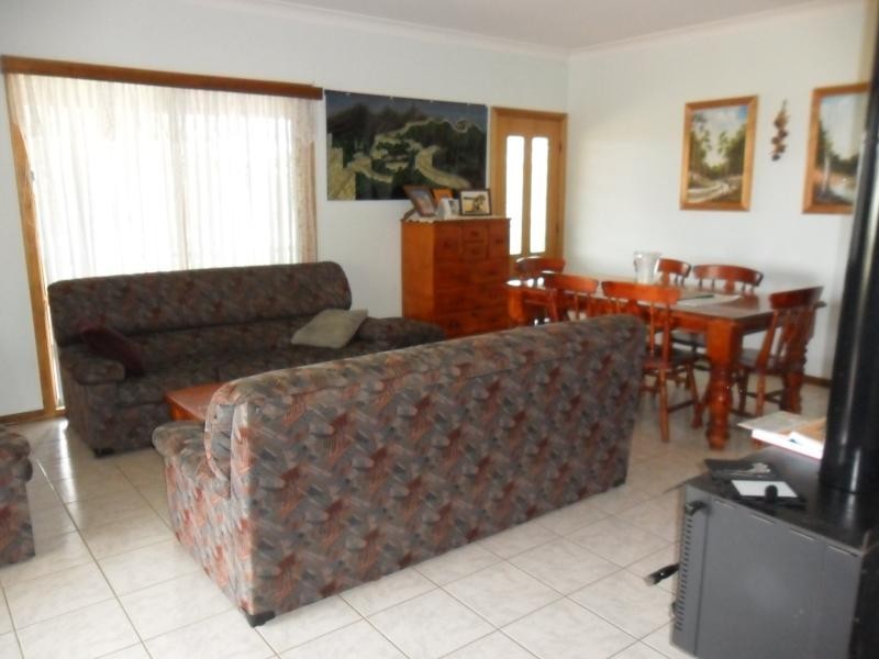 27 Aroona  St, Coomba Park NSW 2428