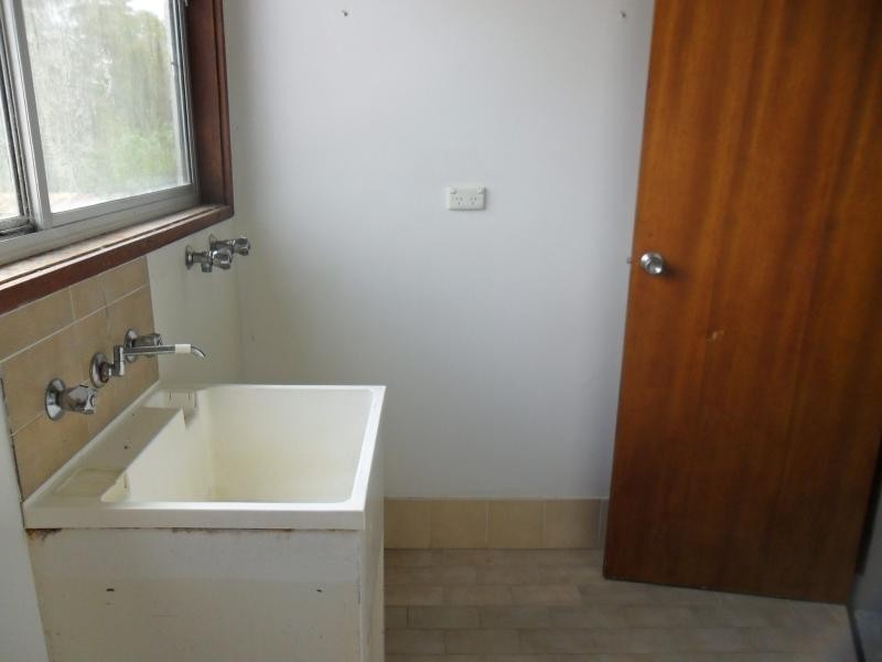 203 Charlotte Bay  St, Pacific Palms NSW 2428