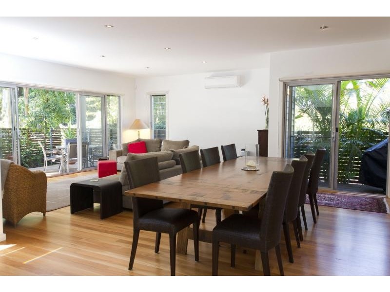 30 Lakeside Cres, Elizabeth Beach NSW 2428