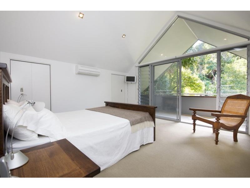 30 Lakeside Cres, Elizabeth Beach NSW 2428