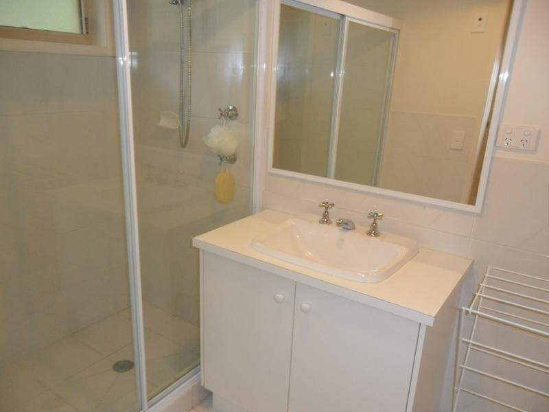 8 Yarran Pl, Coomba Park NSW 2428