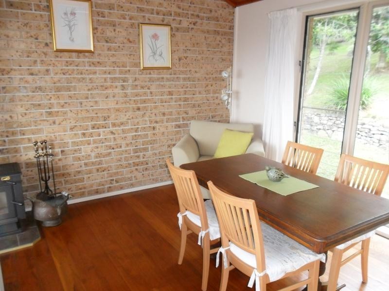 8 Yarran Pl, Coomba Park NSW 2428