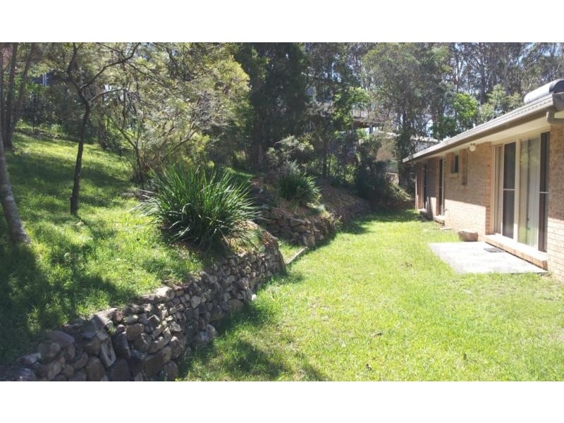 8 Yarran Pl, Coomba Park NSW 2428