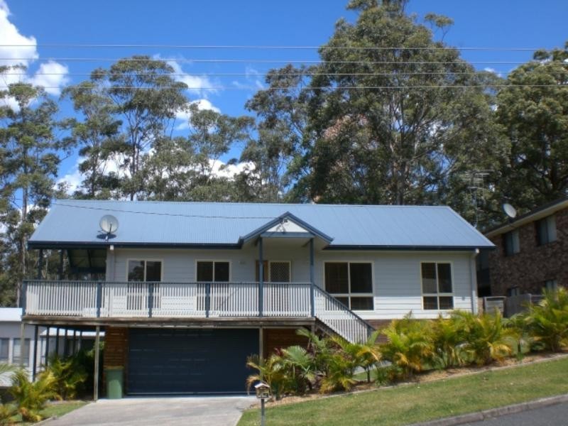 20 Matthew  Rd, Smiths Lake NSW 2428