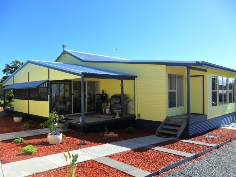 10a Wangaree St, Coomba Park NSW 2428