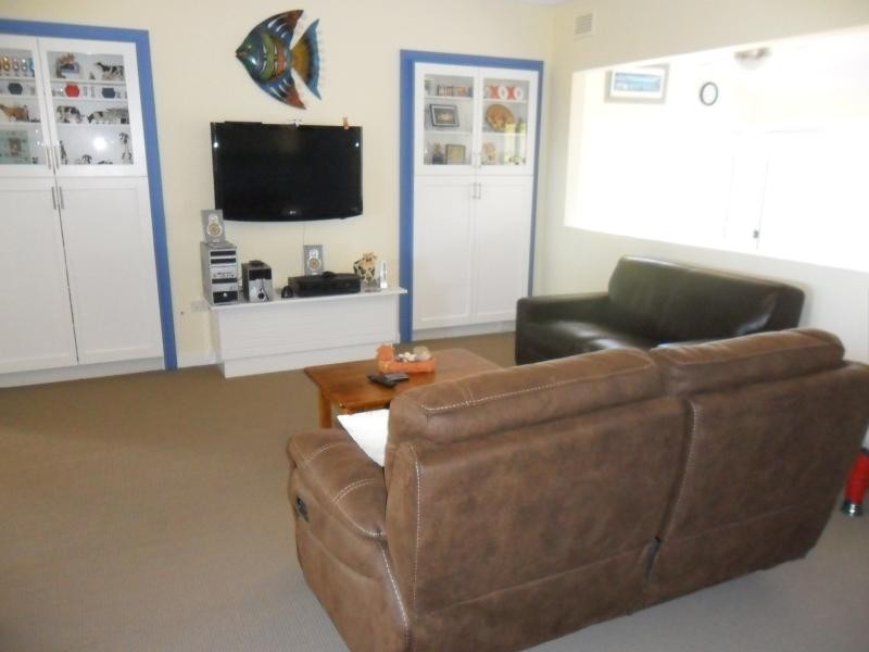 10a Wangaree St, Coomba Park NSW 2428