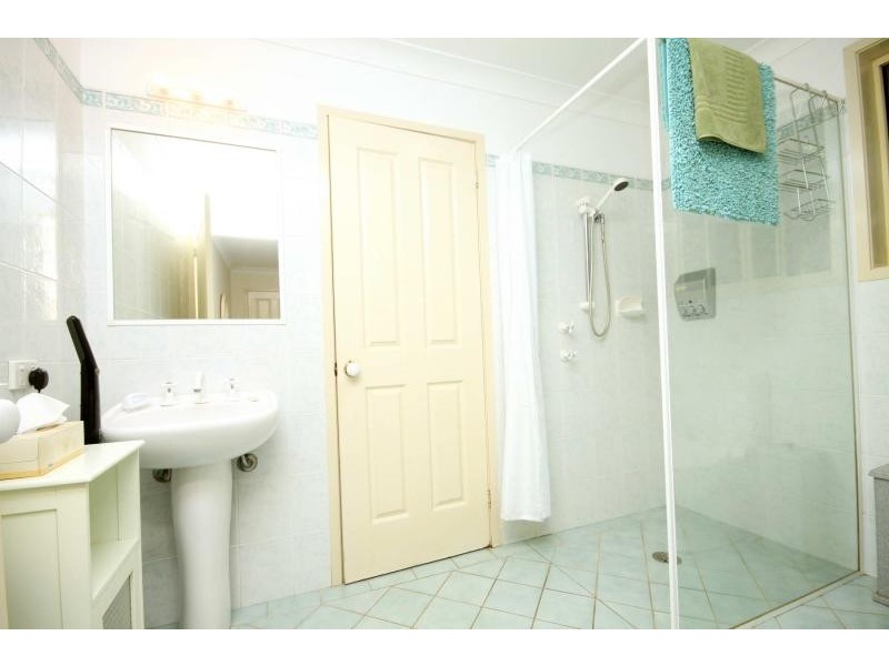 117 Amaroo Dr, Smiths Lake NSW 2428