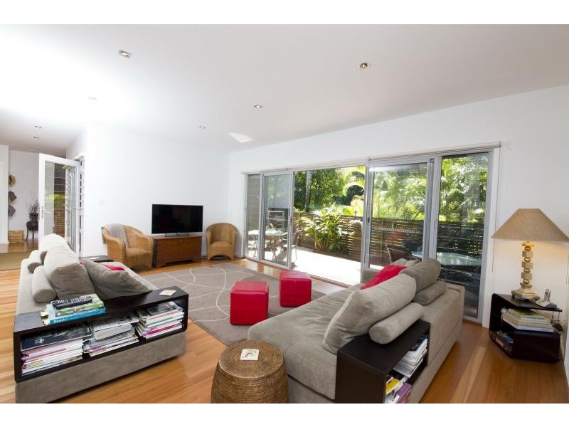 30 Lakeside Cres, Pacific Palms NSW 2428