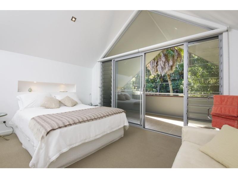 30 Lakeside Cres, Pacific Palms NSW 2428