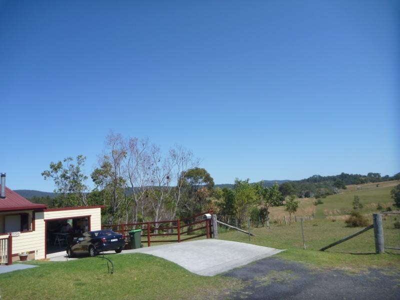 2 Burrunjurra  Ave, Coomba Park NSW 2428