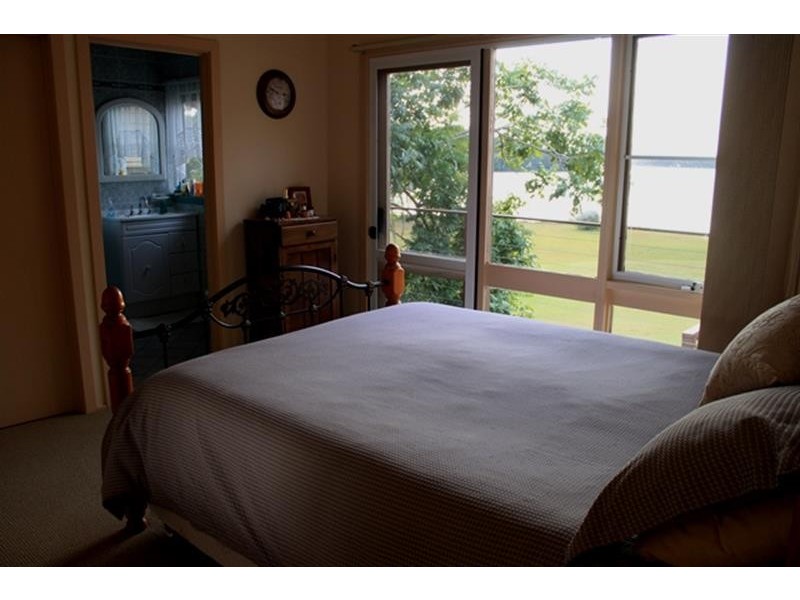 35a Attunga Pl, Coomba Park NSW 2428