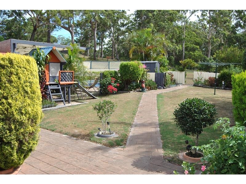 4 Carmona Lane, Forster NSW 2428