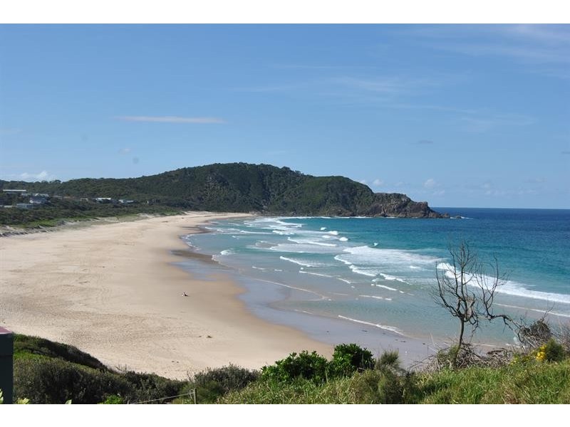 158 Boomerang Dr, Boomerang Beach NSW 2428