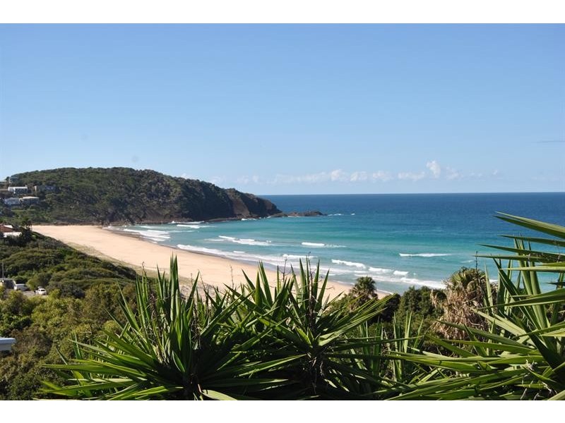 115 Newmans Ave, Blueys Beach NSW 2428