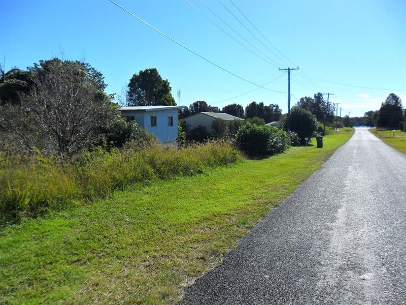 21 Tallawalla St, Coomba Park NSW 2428